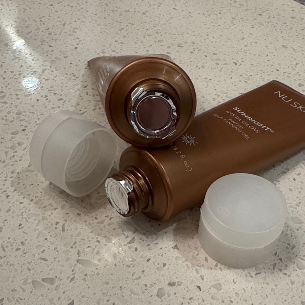 NU SKIN Sunright Insta Glow Tinted Self-Tanning Gel - Price for both! - Picture 3 of 4